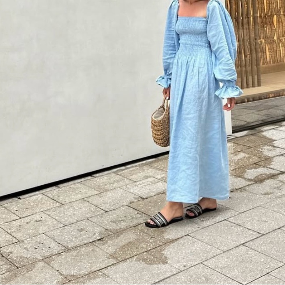 Elegant Blue Long Sleeve Dress
